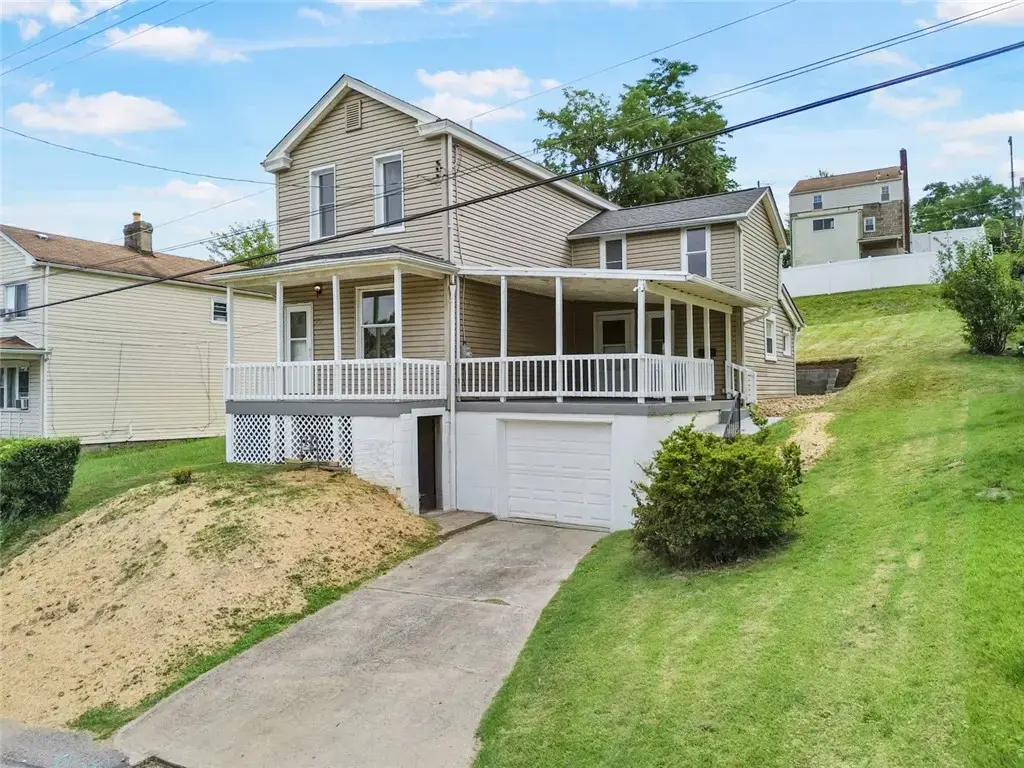 212 Hazel Street, West Mifflin
