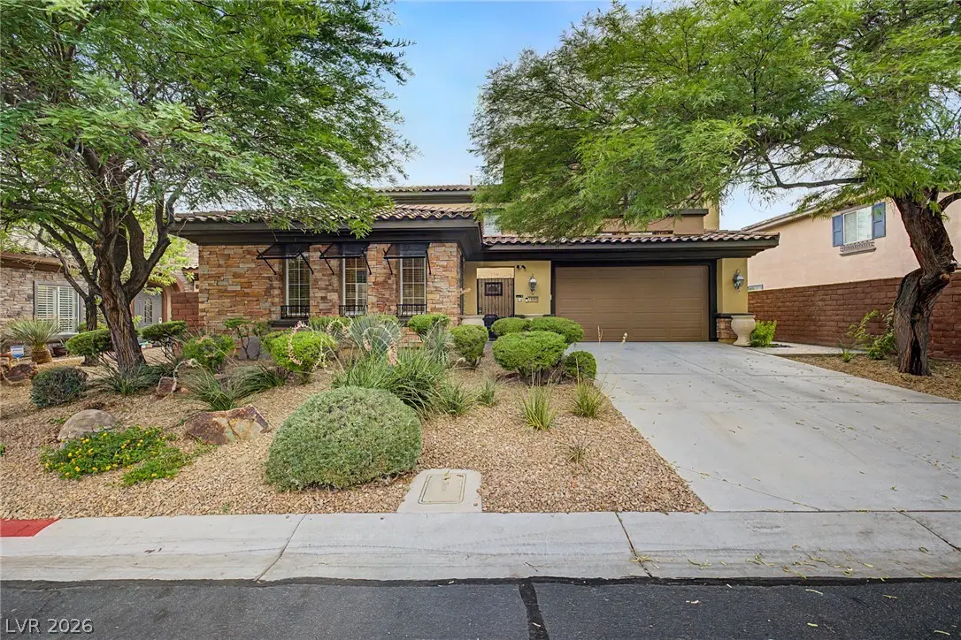Photo of Listing #2800374