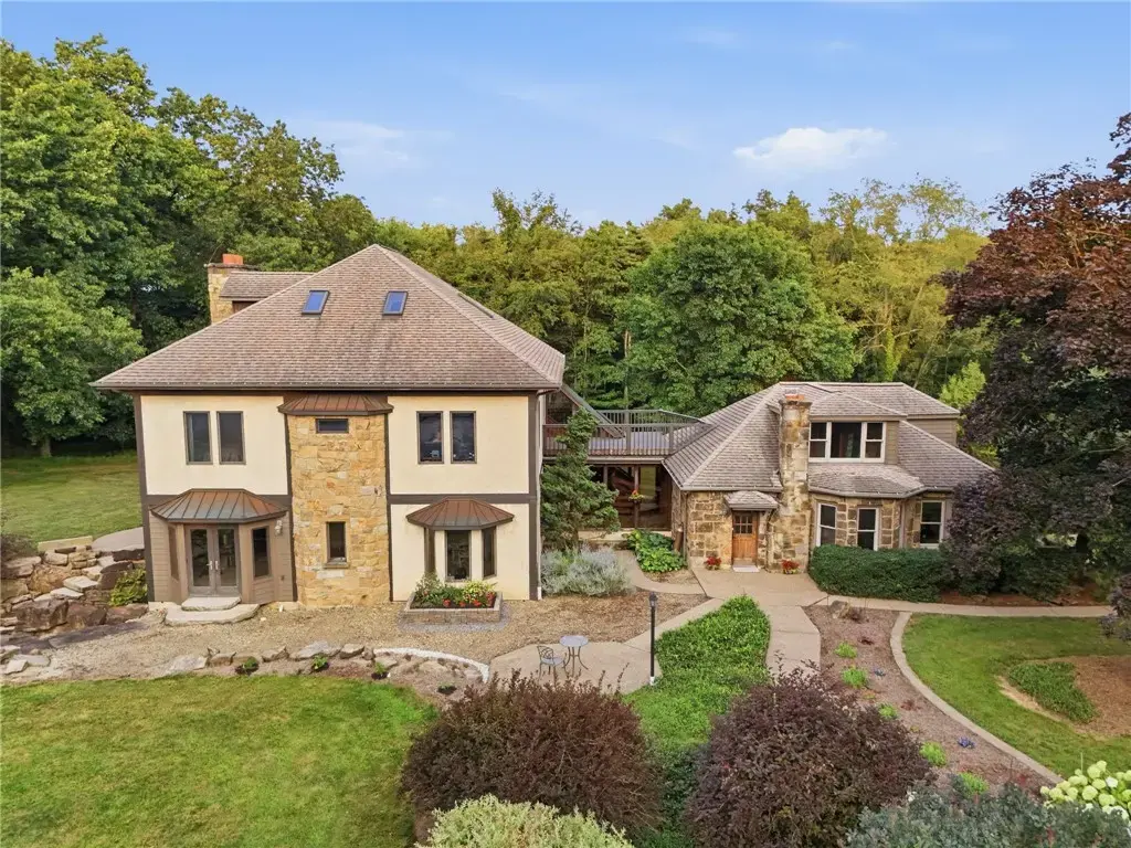 3023 Fairview Road , Pine