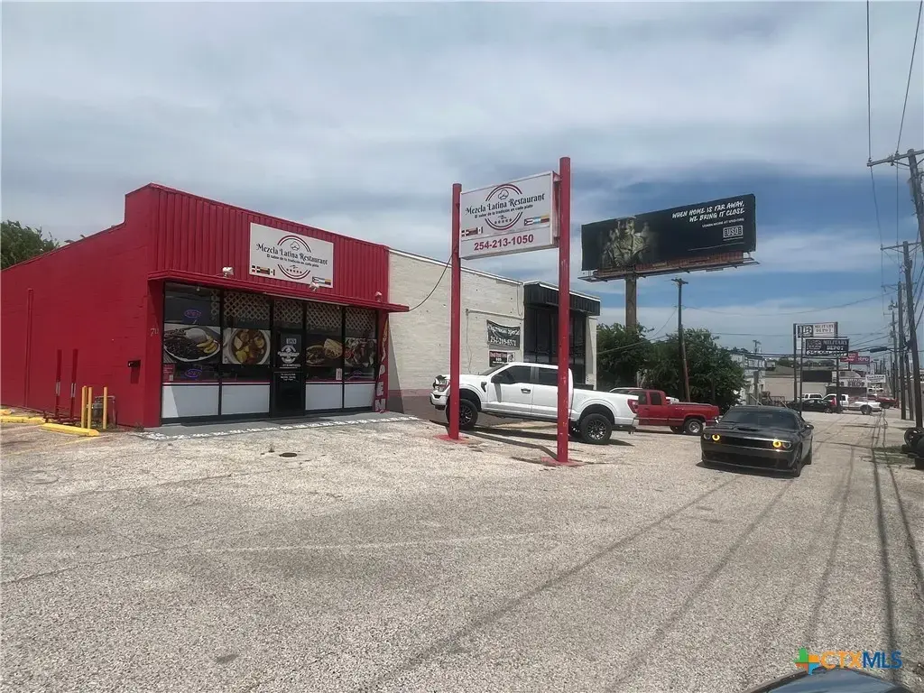 711 W Rancier Avenue, Killeen