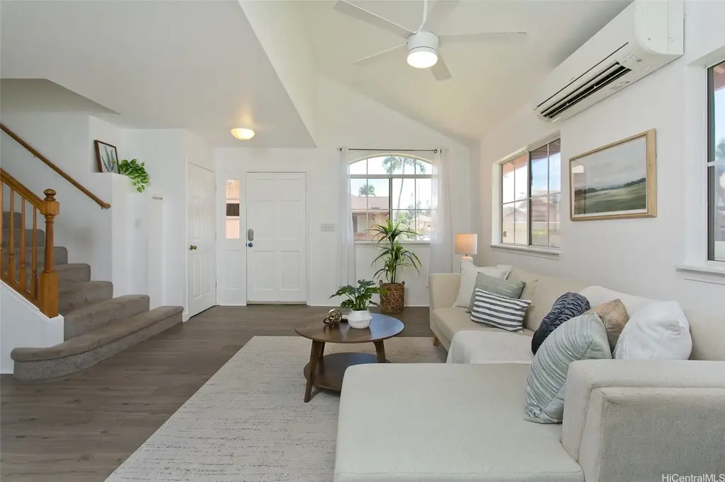 (unit #116) 94-202 Loku Place, Waipahu