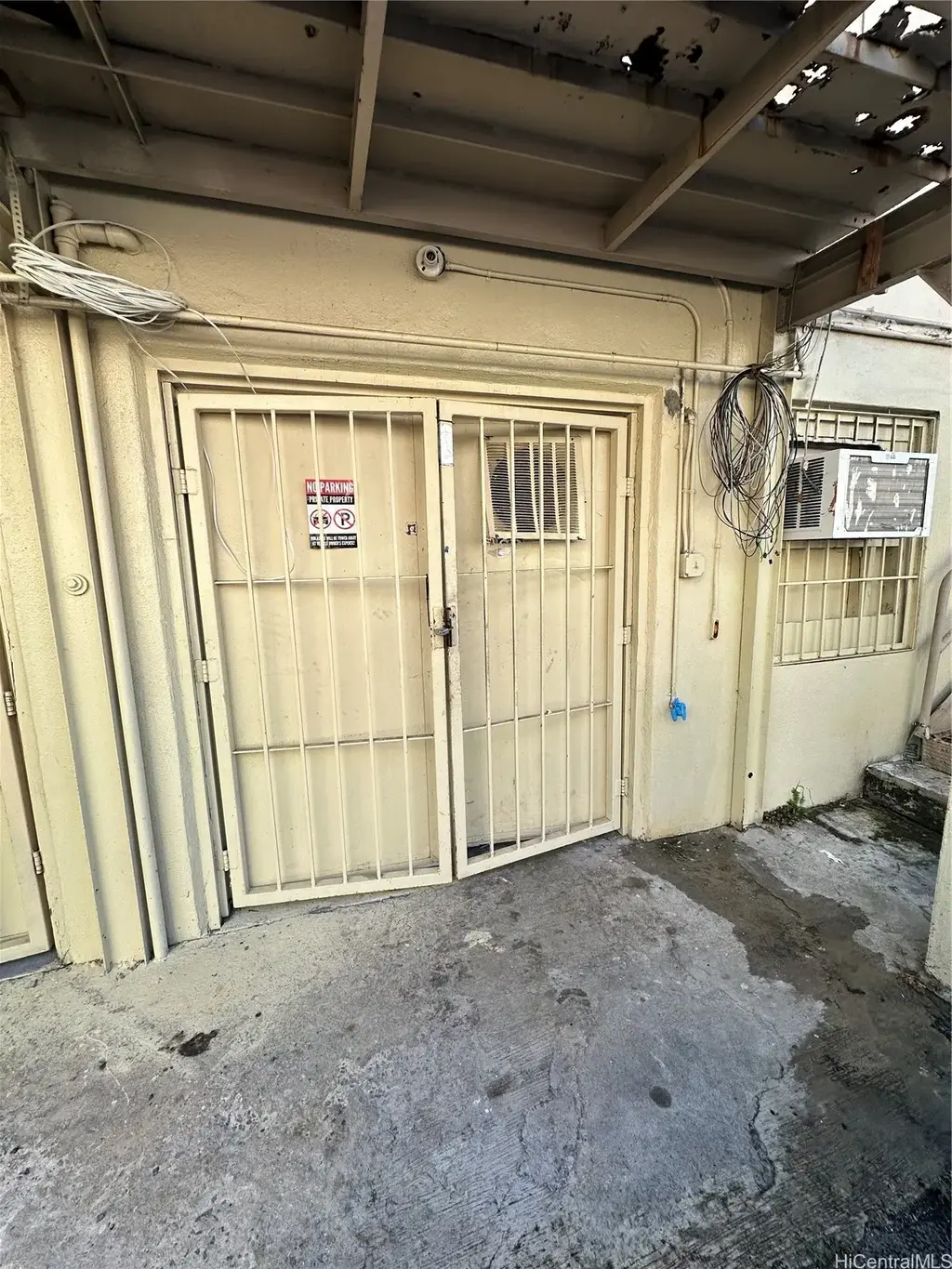 1325 N School Street # A02, Honolulu