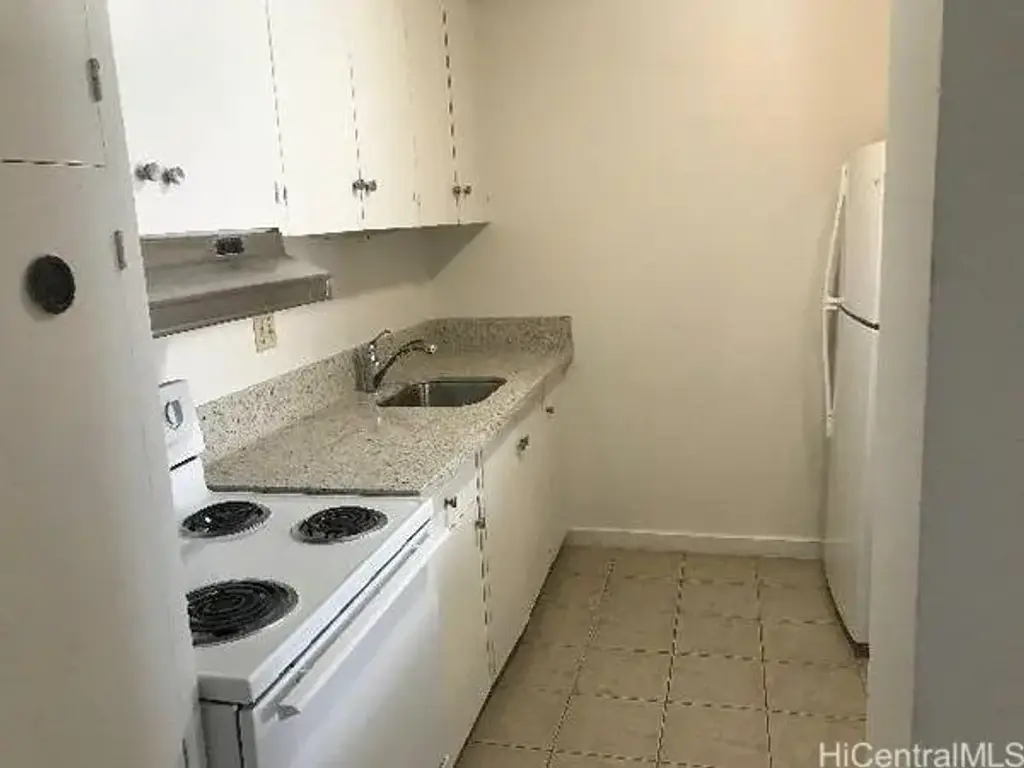 1610 Kanunu Street # 802, Honolulu