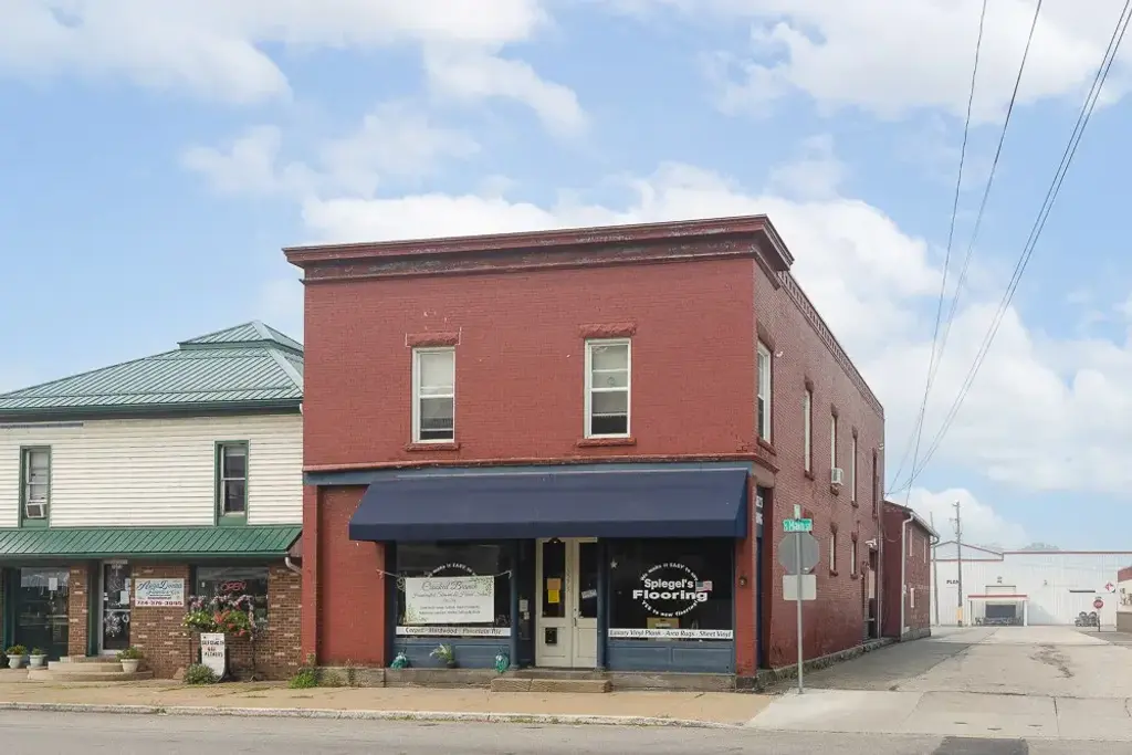3275 Main Street, Sandy Lake Boro