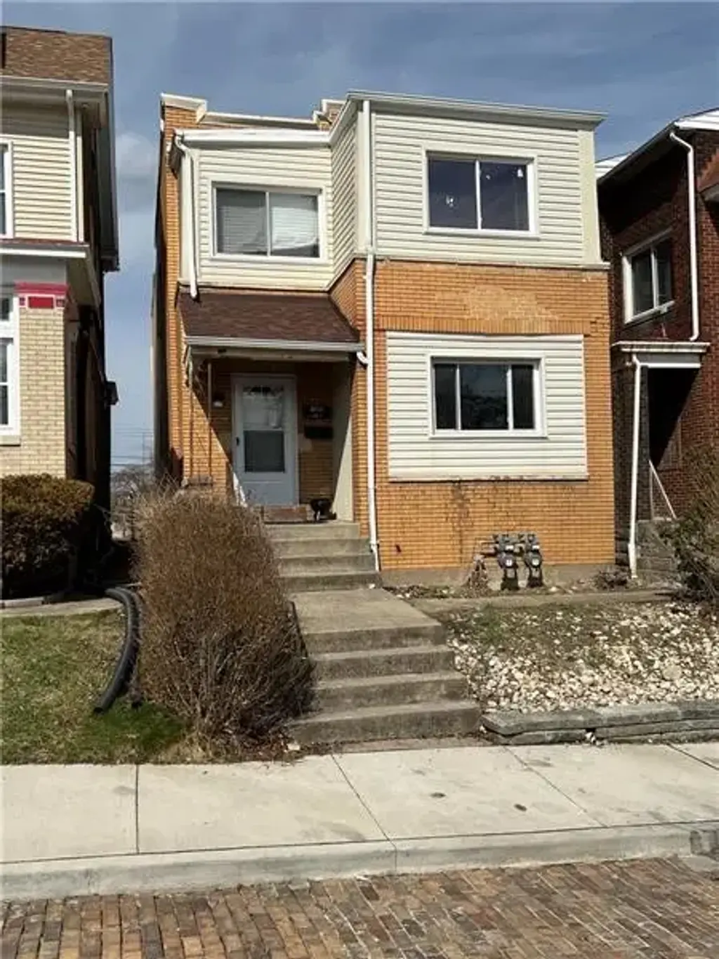 319 Birmingham Avenue, Carrick