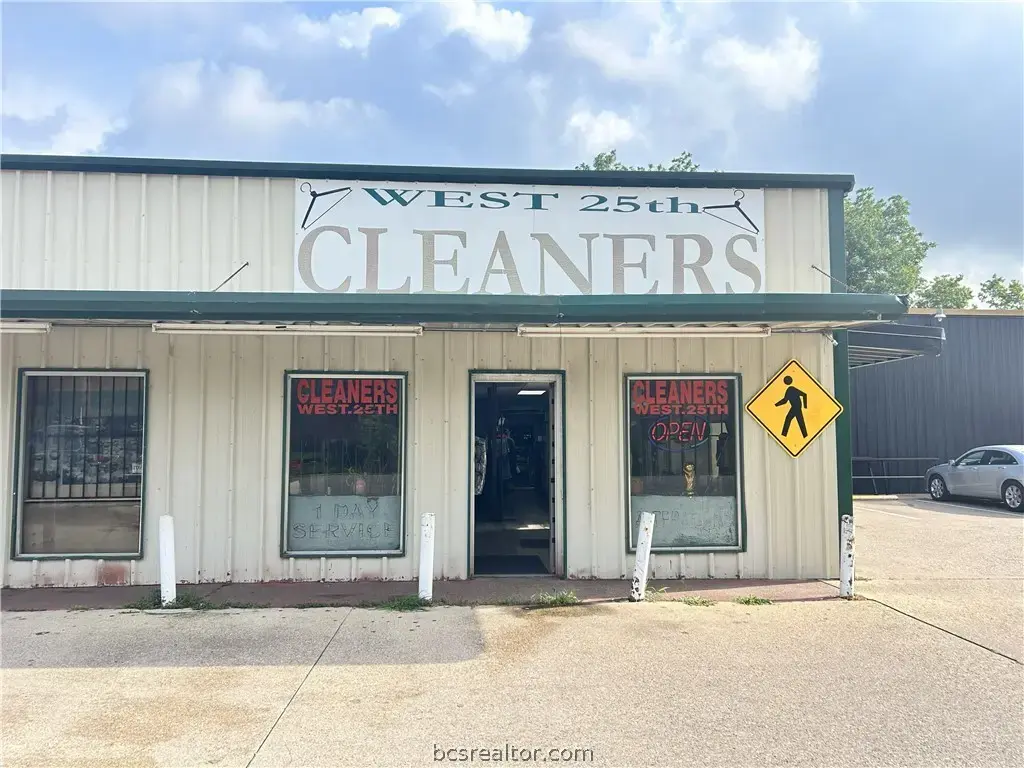 502 W William J Bryan Parkway, Bryan