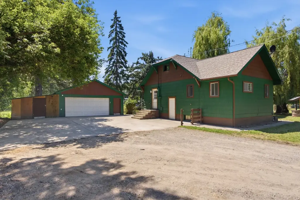 76 W Cottonwood Drive, Kalispell