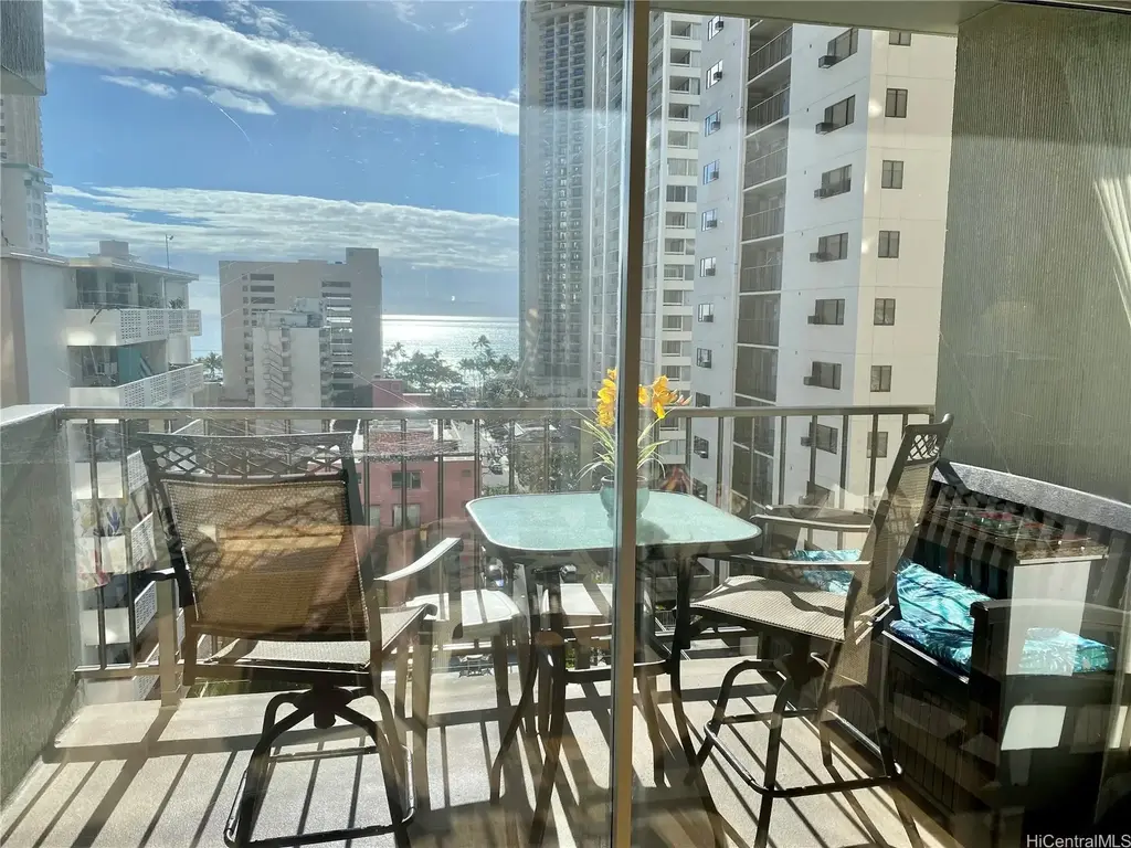 2440 Kuhio Avenue # 1007, Honolulu