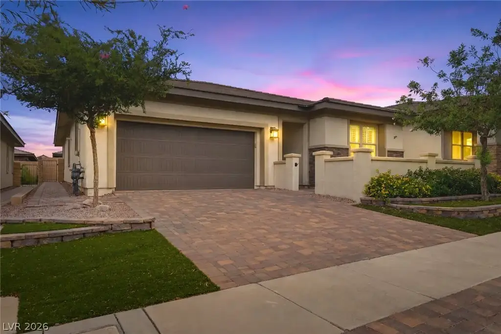 748 Omaggio Place, Henderson