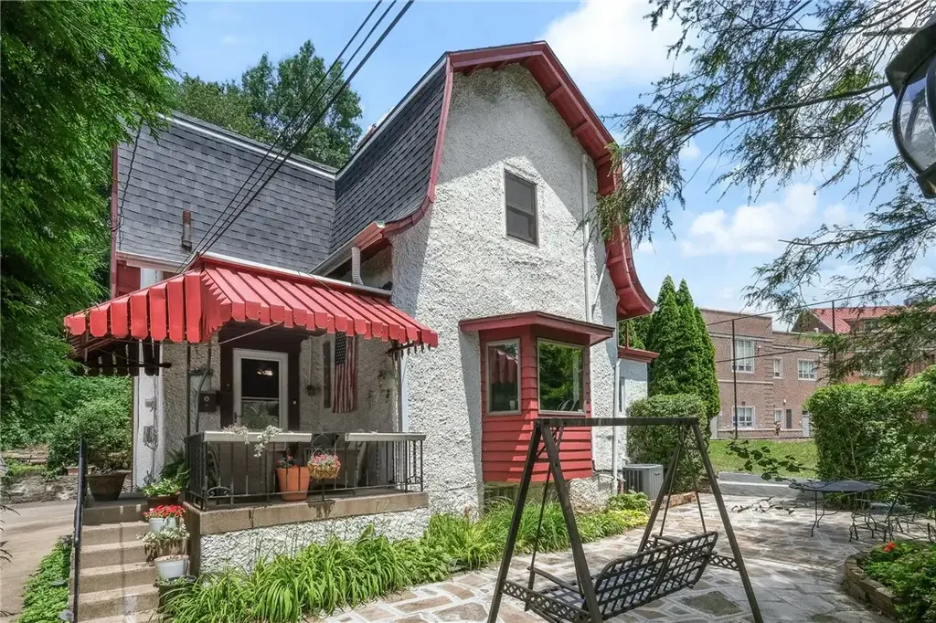 6349 Phillips, Squirrel Hill