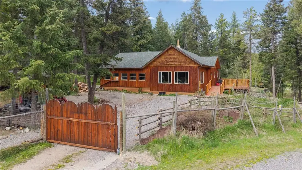 65 Moose Farm Road, Fortine