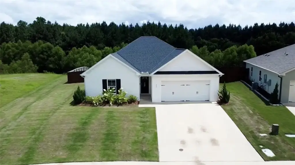 441 Bush Creek Rd, Opelika