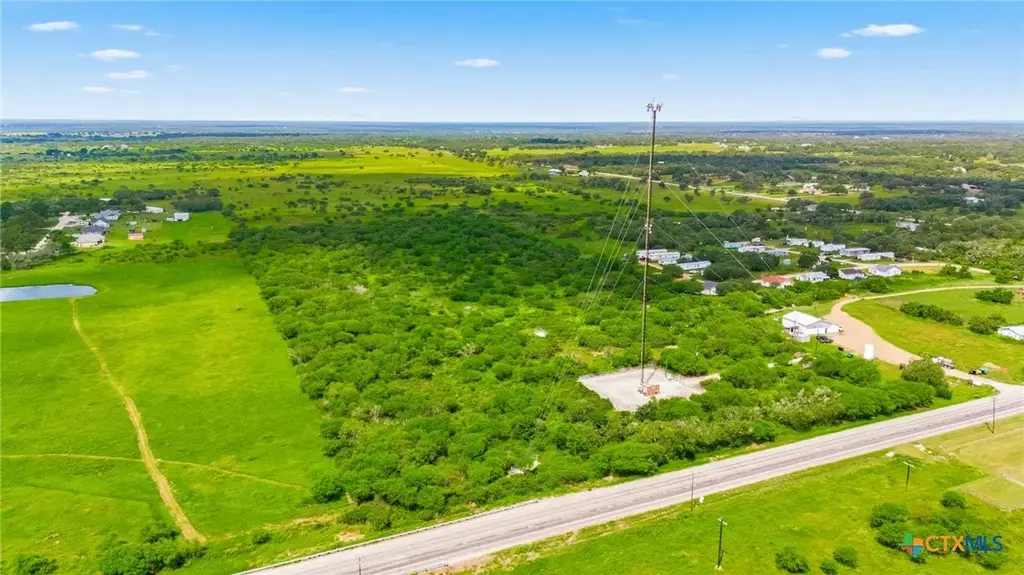 Fm 236, Victoria