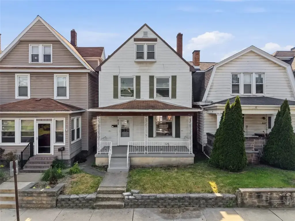 815 Maplewood Avenue , Ambridge