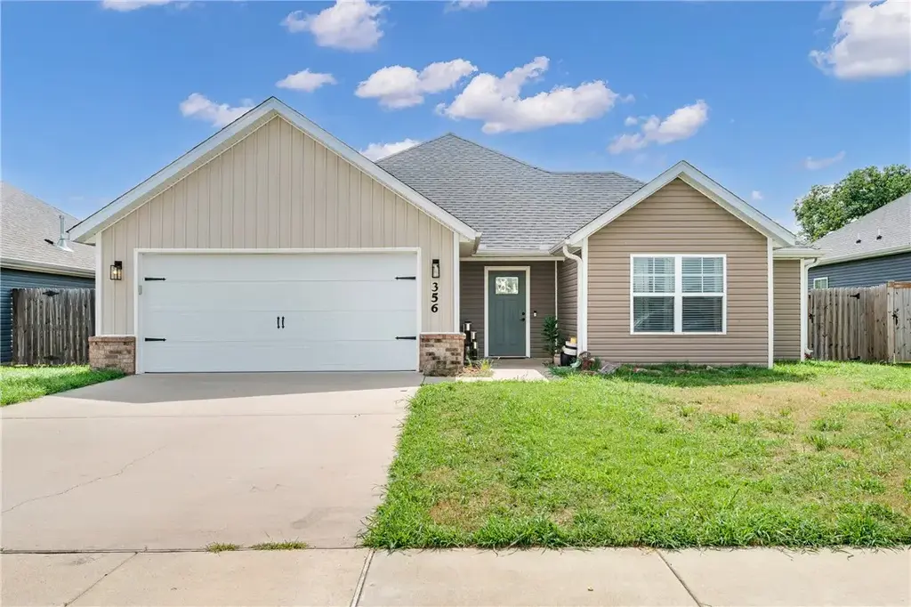 356 Miles Avenue, Gentry