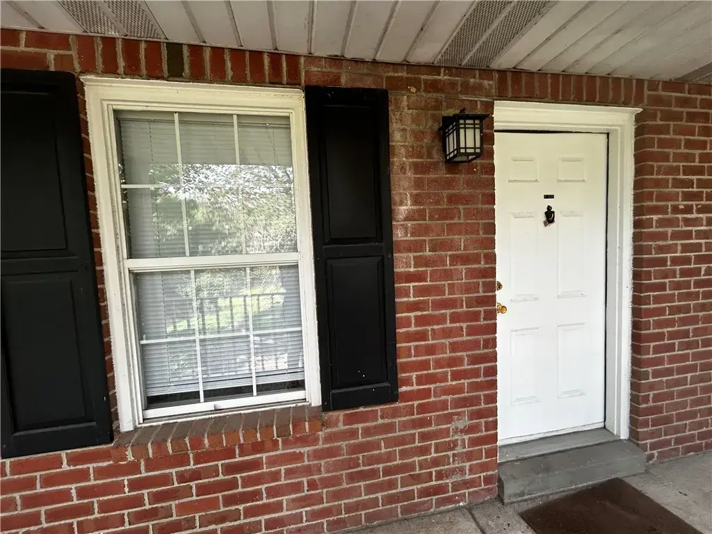 156 E University Dr F203, Auburn