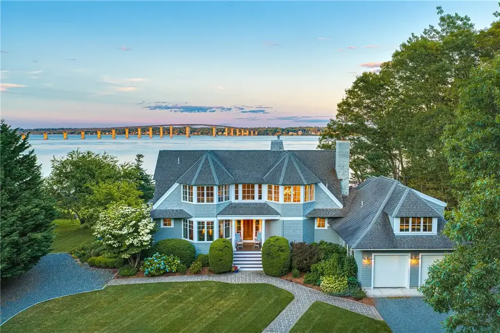 81 Quarry Rd, North Kingstown