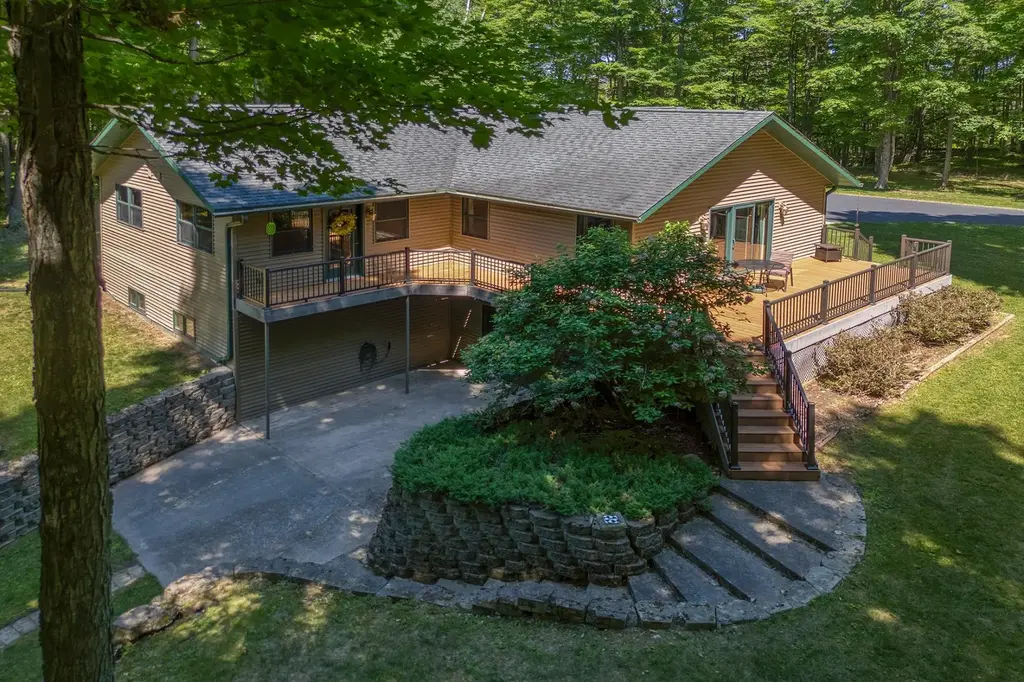 7180 Maple North Dr, Three Lakes