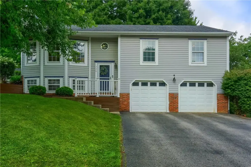 726 Kilbuck Drive, Cranberry