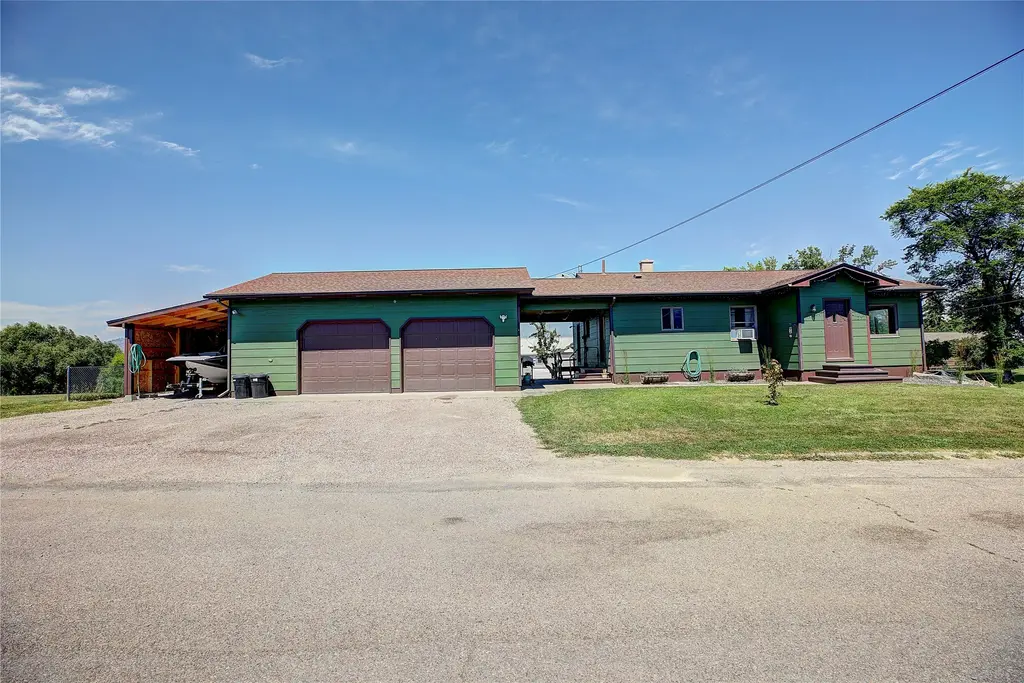 1308 5th Street E, Polson