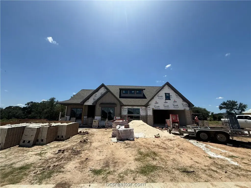 4600 Coral River Road, College Station