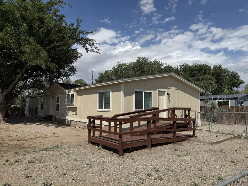 364 Mary Hill Road, Bernalillo
