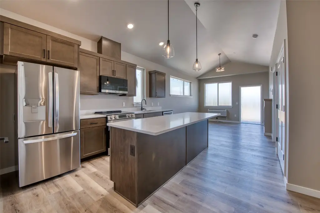 159 Canyon Falls Way 106, Hamilton