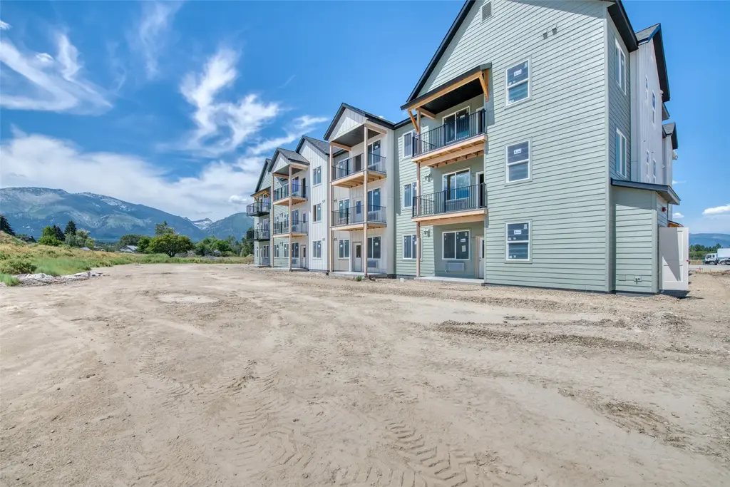 159 Canyon Falls Way 203, Hamilton