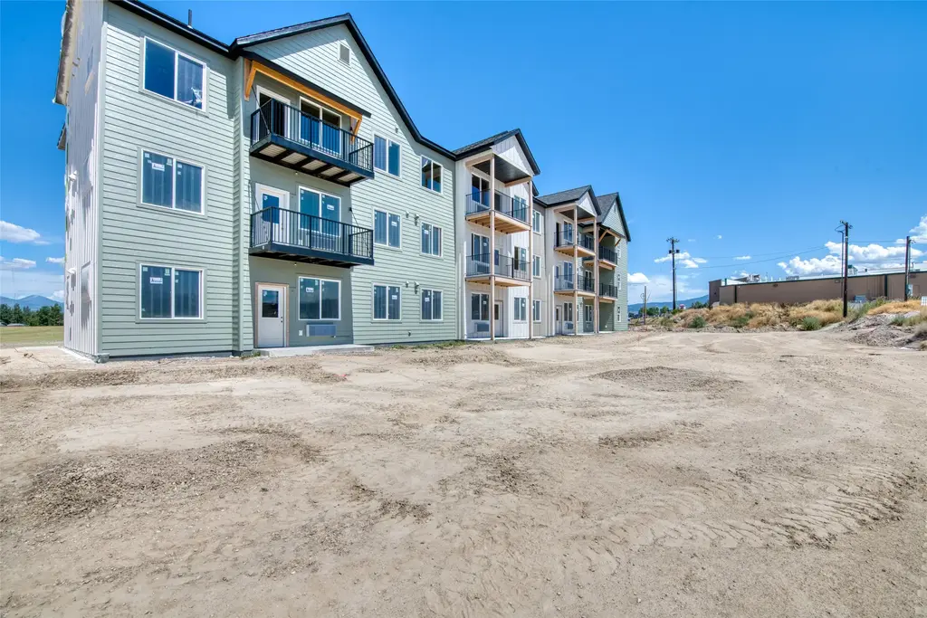 159 Canyon Falls Way 204, Hamilton