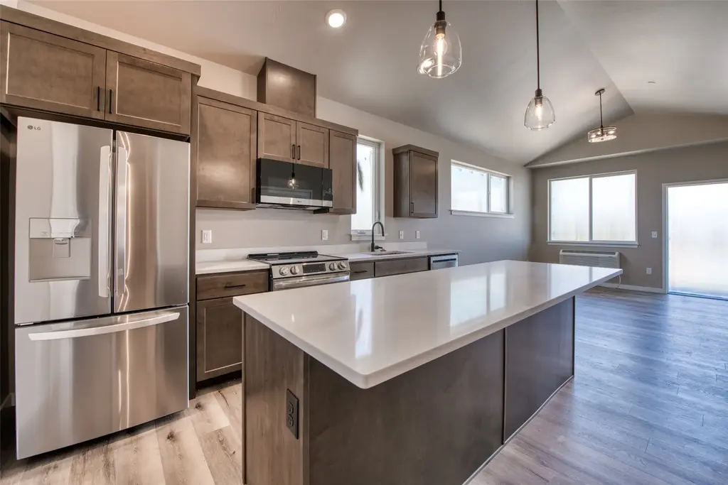 159 Canyon Falls Way 205, Hamilton