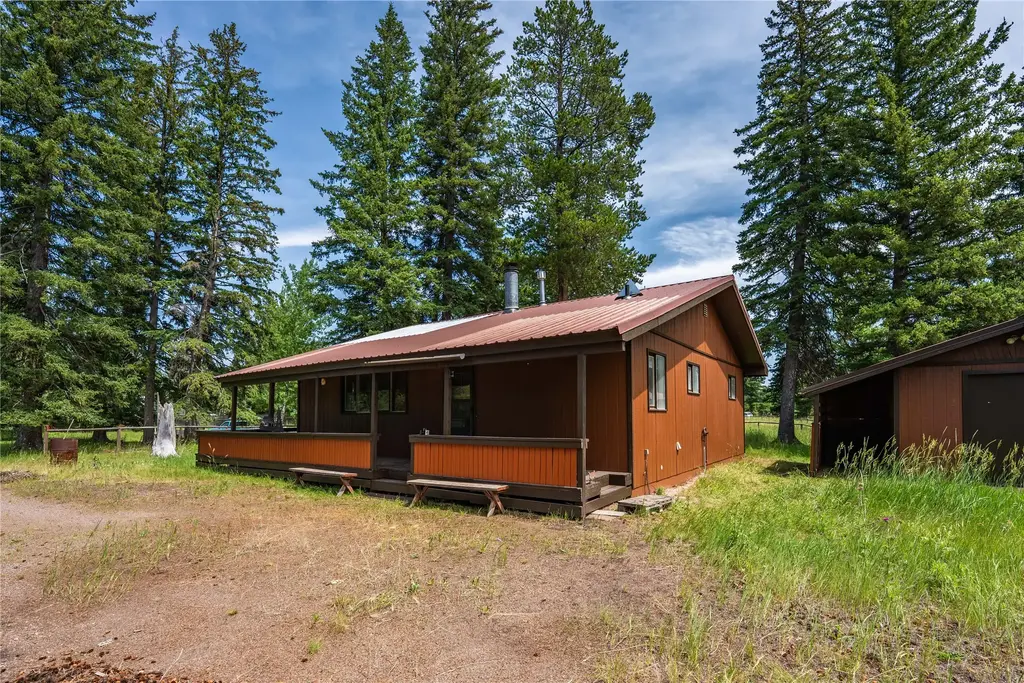1361 Dalton Mountain Road, Lincoln