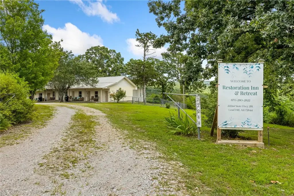 22244 (restoration Inn) Hwy 281 N, Lead Hill