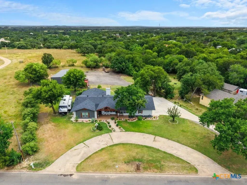 1806 Bridge Street, Gatesville