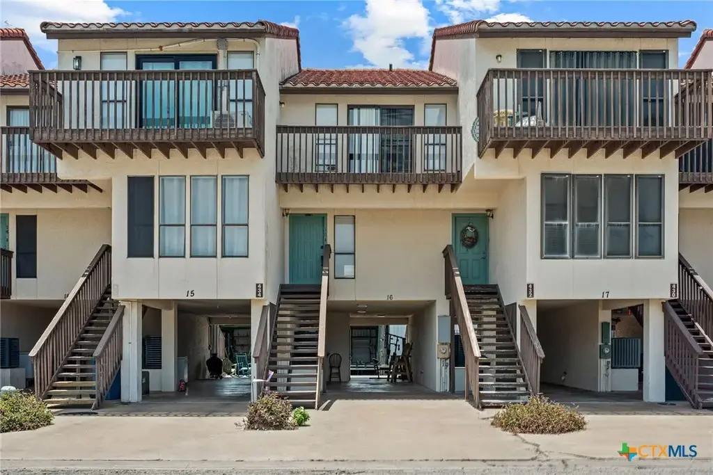 434 15th St., Port O'Connor