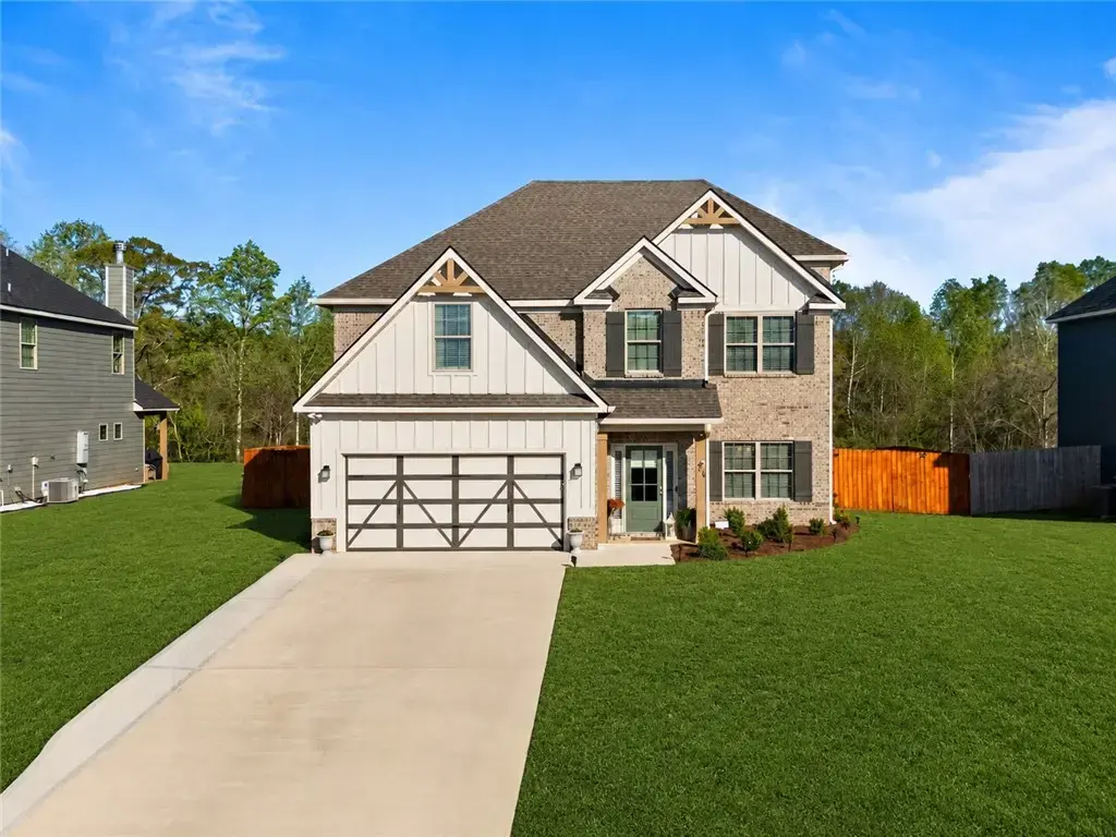 758 Tiger Trl, Opelika