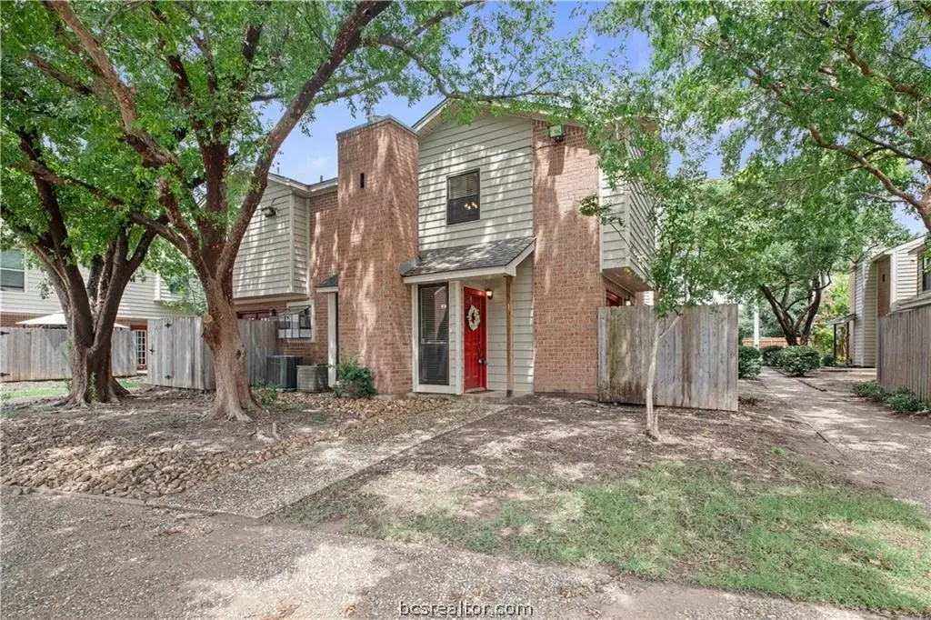 1904 Dartmouth Building I, Unit 1 Street I1, College Station