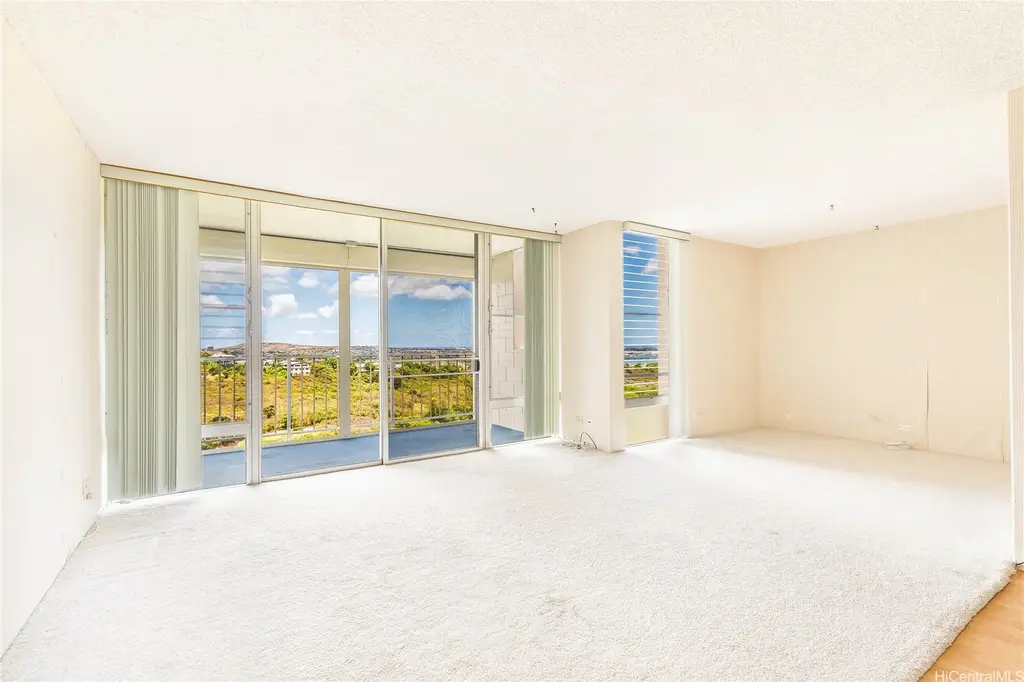 98-715 Iho Place # 905 Bldg 4, Aiea