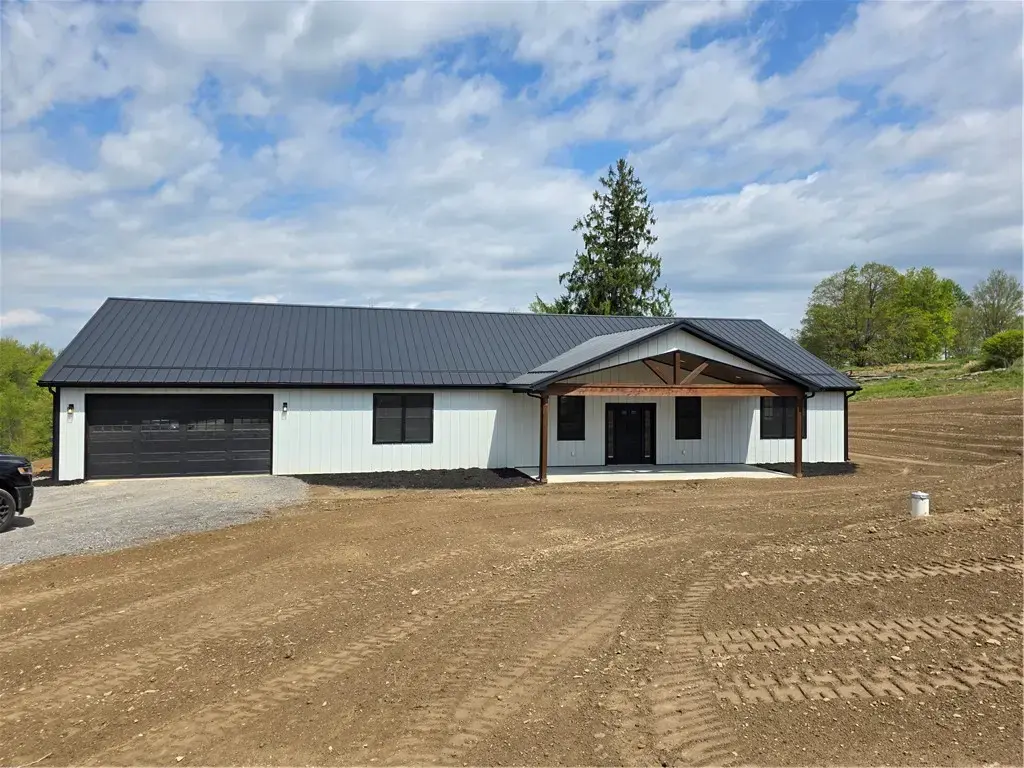 Barndo Drive, Fairview