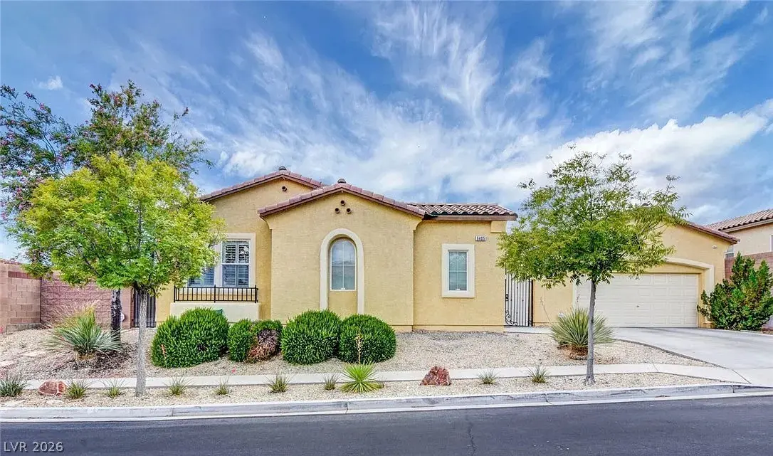 9405 Artesian Oak Court, Las Vegas