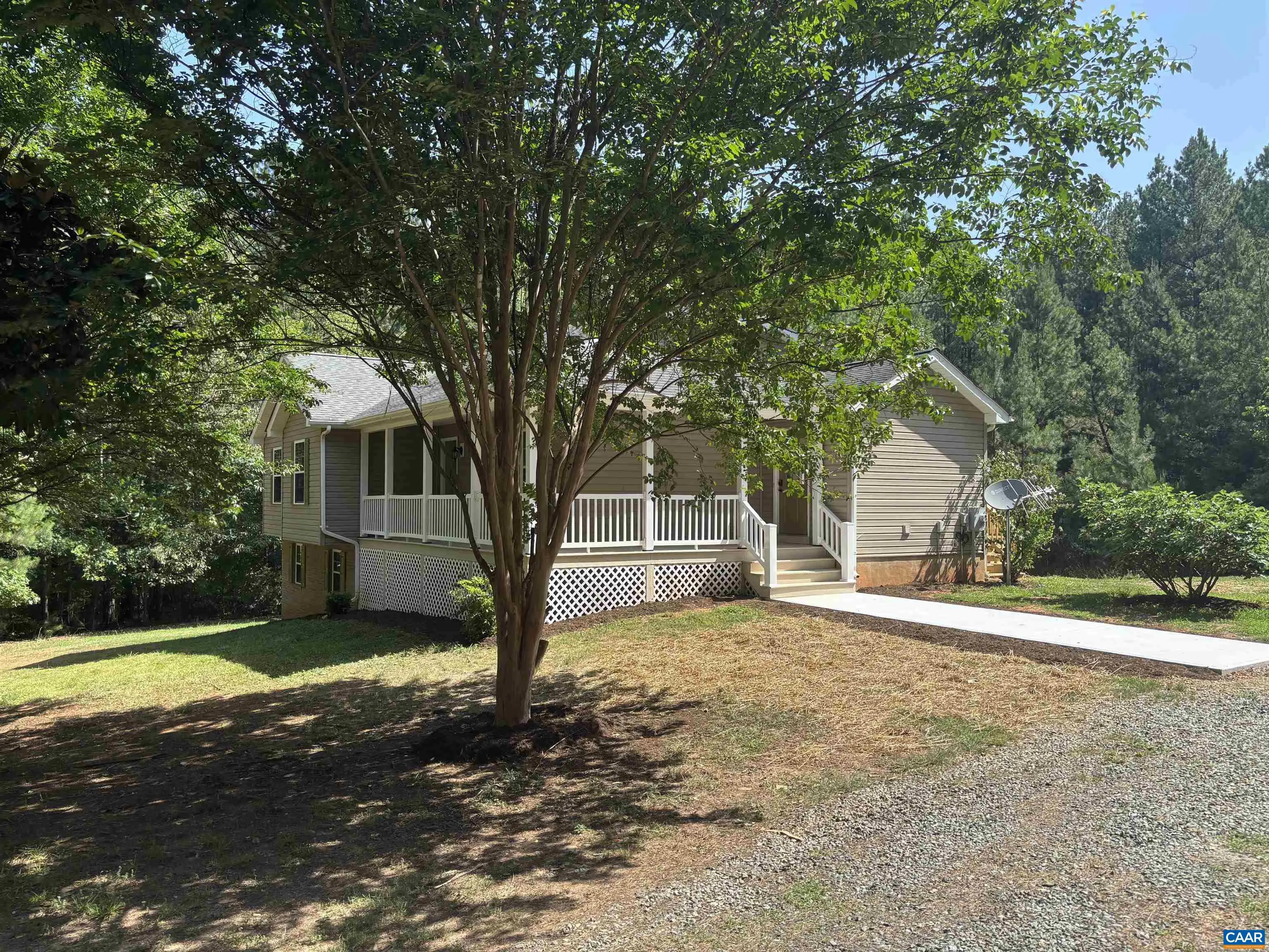 136 Beaver Pl, Scottsville