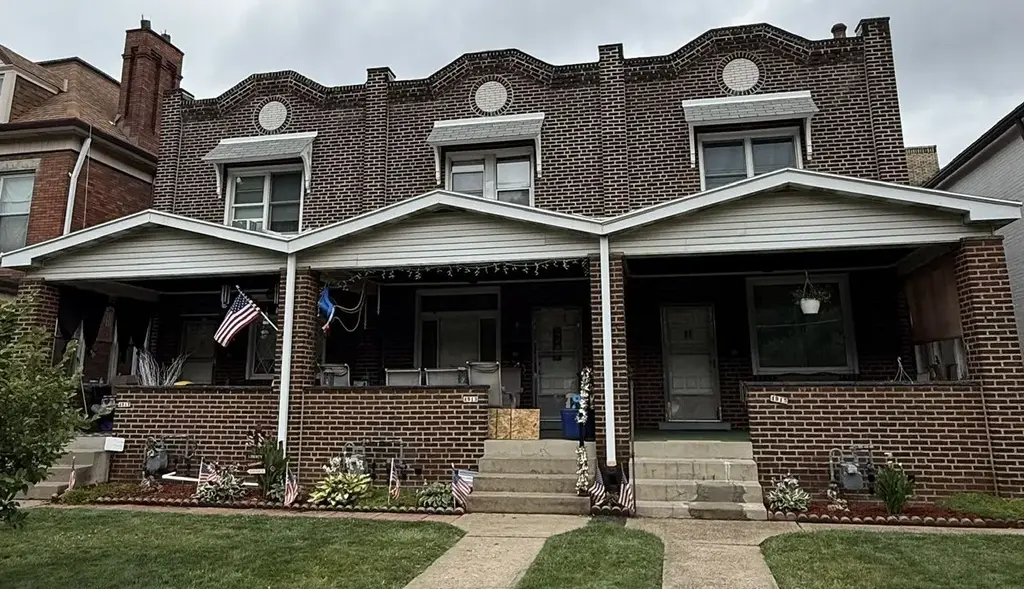 4911-4915 Friendship Avenue, Bloomfield