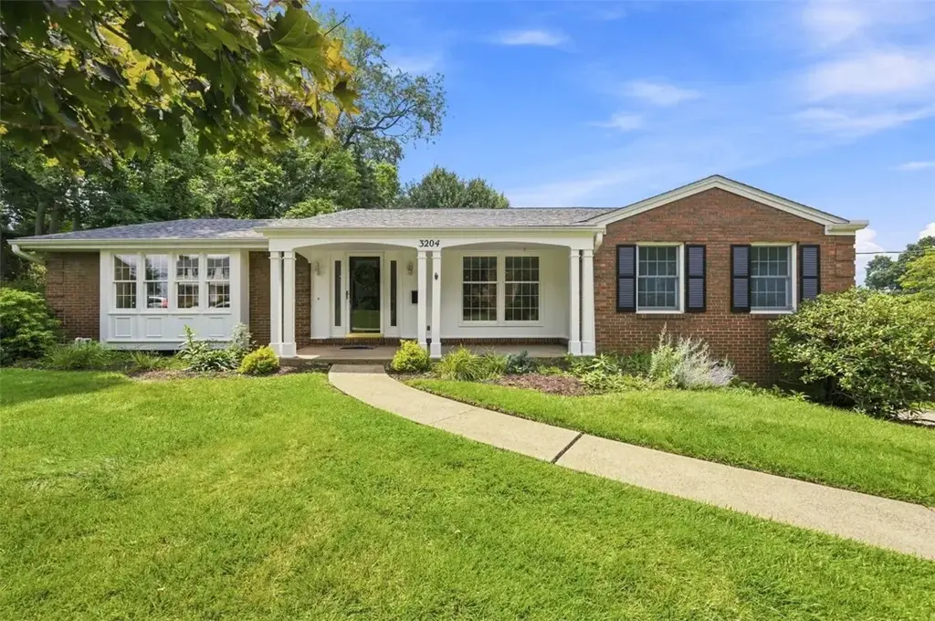 3204 Postgate Drive, Bethel Park