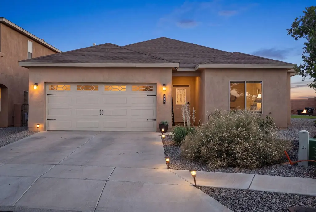 940 Firewheel Loop Sw, Los Lunas