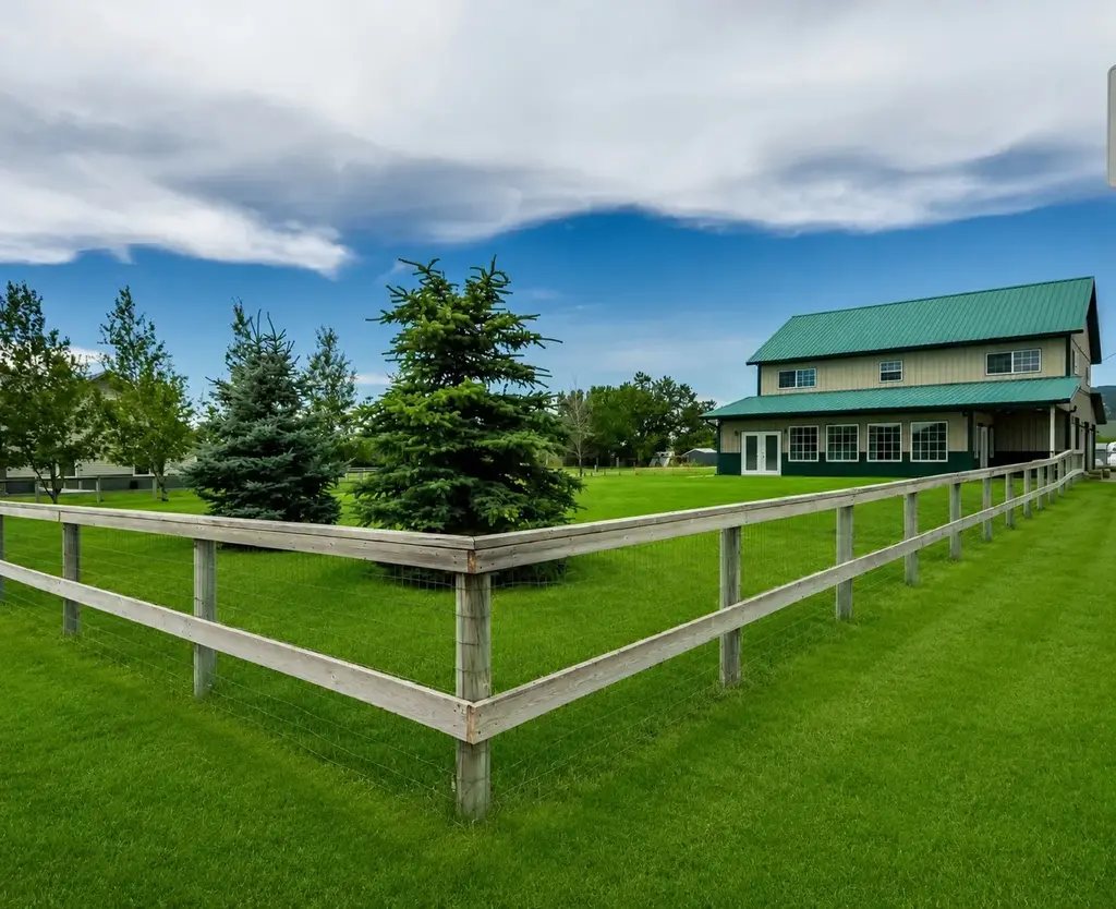 5 W Main Street, White Sulphur Springs