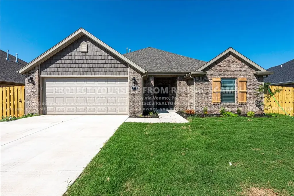 520 Aster Street, Centerton