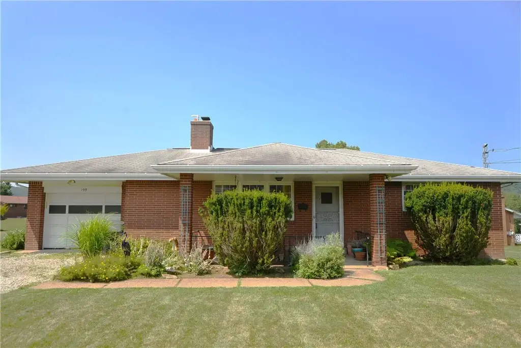 199 Lindenwood Drive , Shaler
