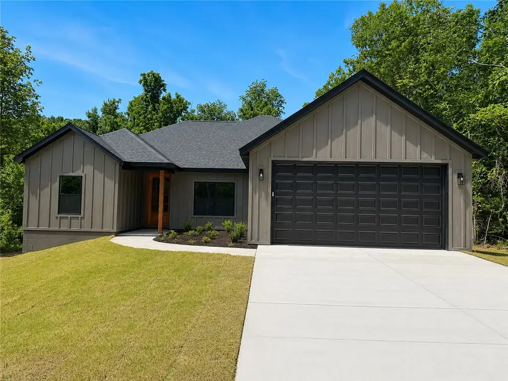 2 Mcgaugh Place, Bella Vista