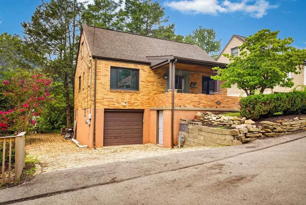 412 Nicholas Street , Mt Oliver