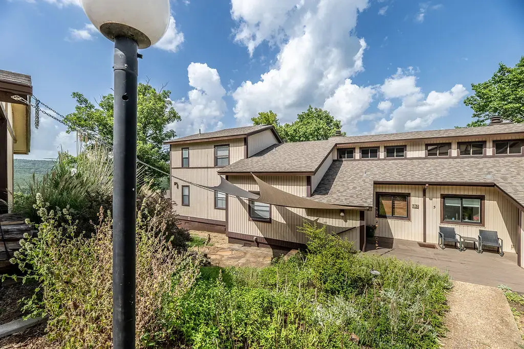 3 White Oak Lane, Eureka Springs