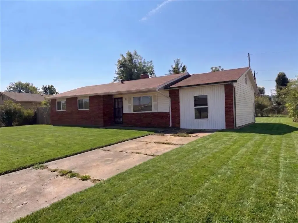 1404 Beech Drive, Rogers